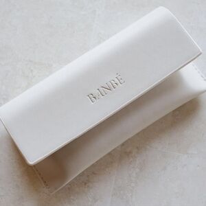 New Brinkley Billini Sunglasses Case with dust cloth